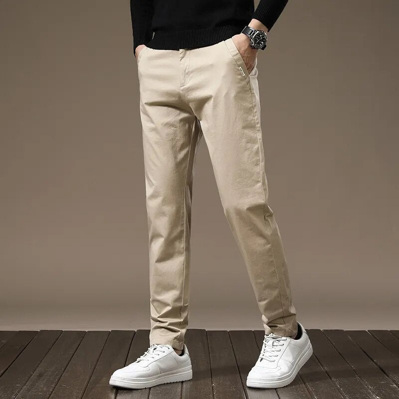 Pantalón Chino de Sarga F010